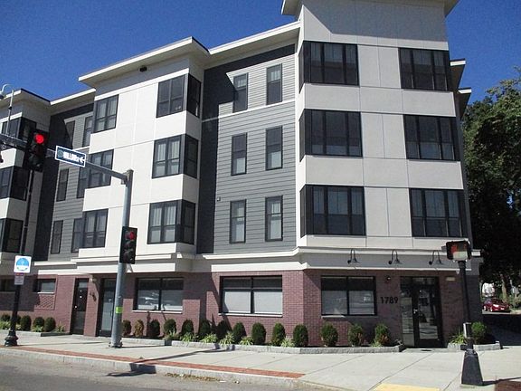 3rd image of 1789 Centre St Unit 402