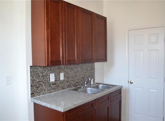 5th image of 622 S Solomon St Unit A
