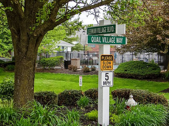 2nd image of 6755 Brandon Village Way