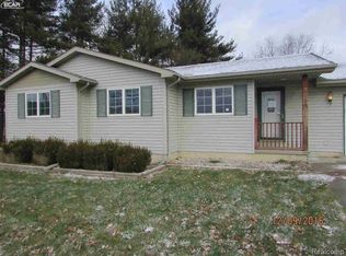 3506 Mackin Rd, Flint, MI 48504