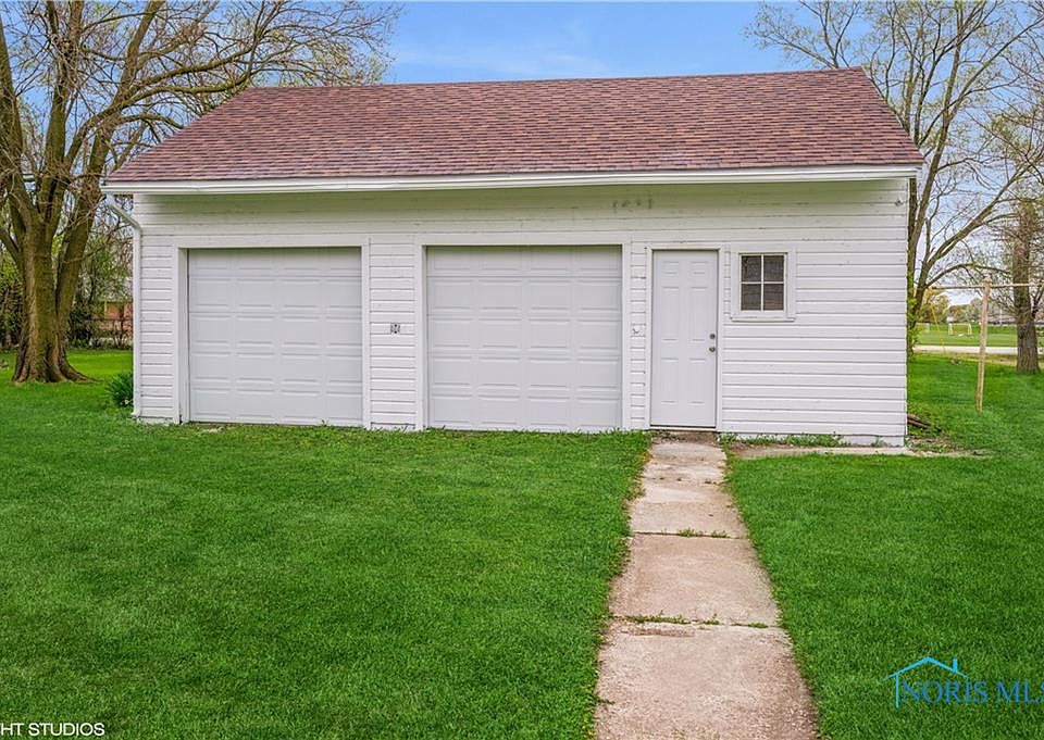 5735 Oak St, Stony Ridge, OH 43463 MLS 6087491 Zillow