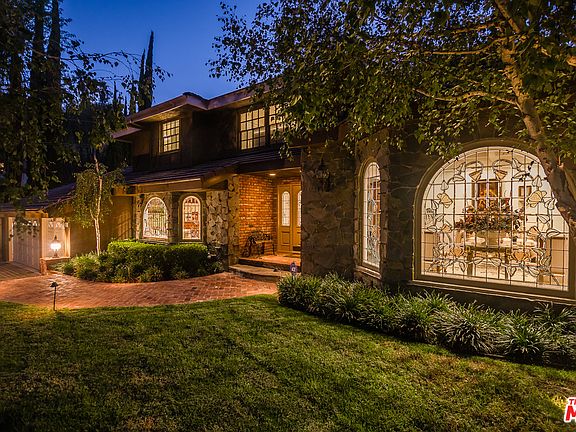 2nd image of 20319 Lorenzana Dr