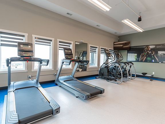 5th image of 150 Edgemont Rd NW #112