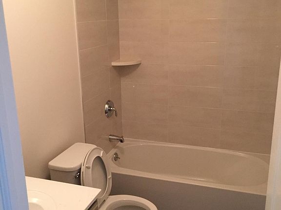 4th image of 86 Serrell Ave #2