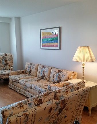 5th image of 6125 97th St APT 9R