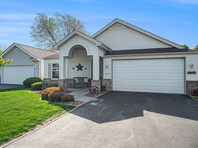 8251 Pointe Dr, Winfield, IN, 46307