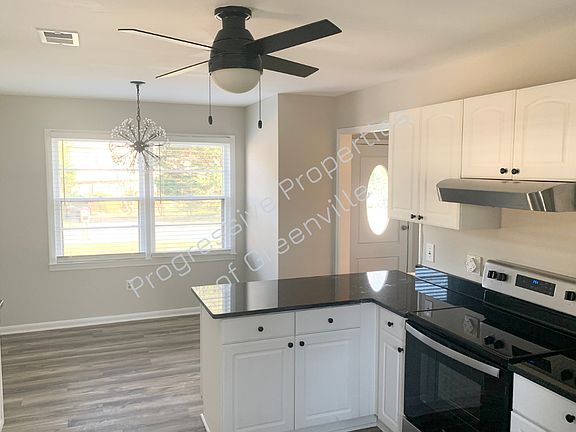 2nd image of 516 Agewood Dr