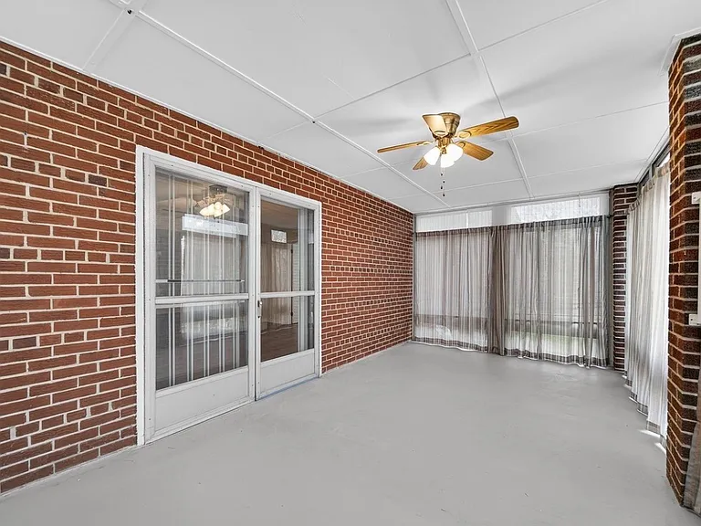 3108 P St SE — Photo 15