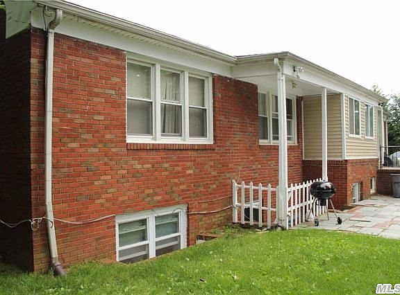 3rd image of 139 Allers Blvd