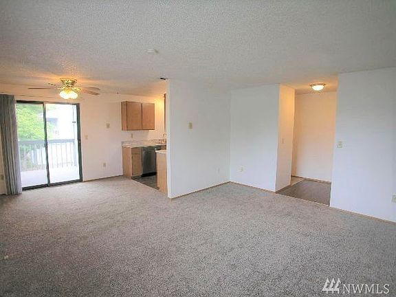5th image of 101 E 96th St