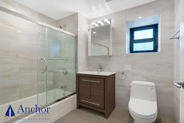 Rented by Anchor Associates | media 17