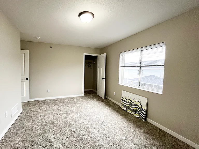 Fox Meadows Townhomes — Photo 7