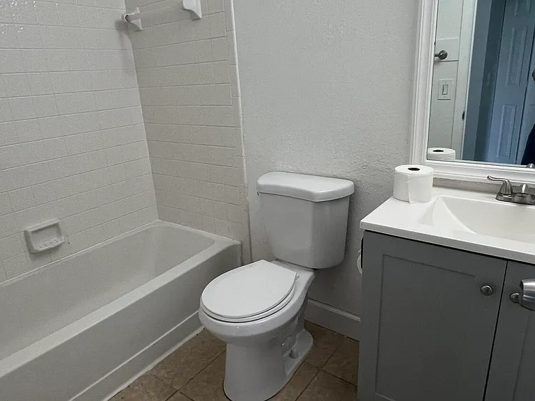 1790 SE North Buttonwood Dr — Photo 8