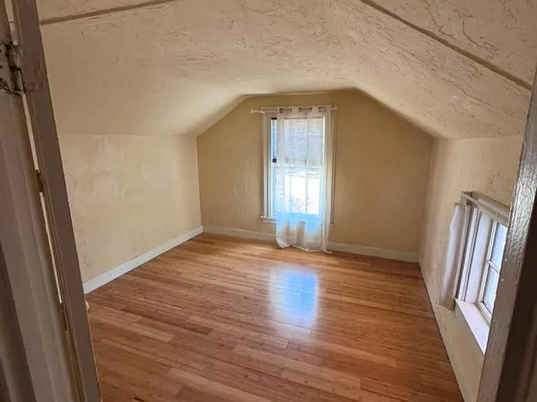 734 Jenifer St — Photo 14