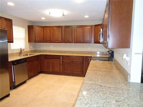 4th image of 7007 Center Creek Dr