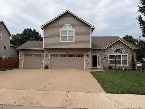3214 Nottingham Ct, Lawrence, KS 66049