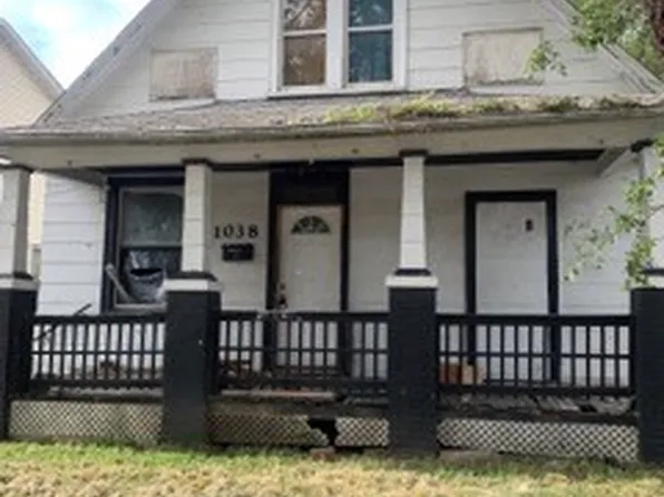 1038 E Wood St, Decatur, IL 62521