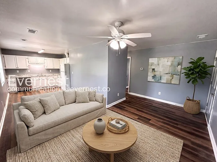 2 bed, 1.0 bath, 850 sqft, $1,295 — Photo 3