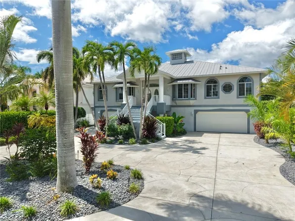 11620 Isle Of Palms DR, FORT MYERS BEACH, FL 33931