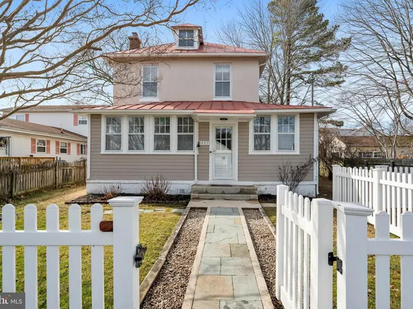 8832 Dayton Ave, North Beach, MD 20714
