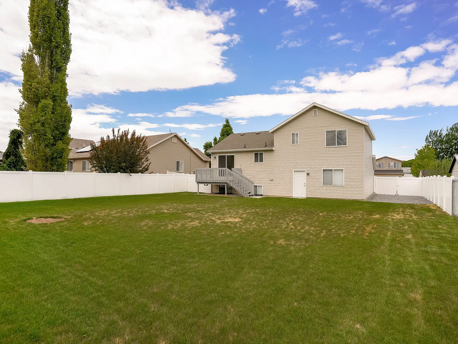 1558 N 2475 W — Photo 4
