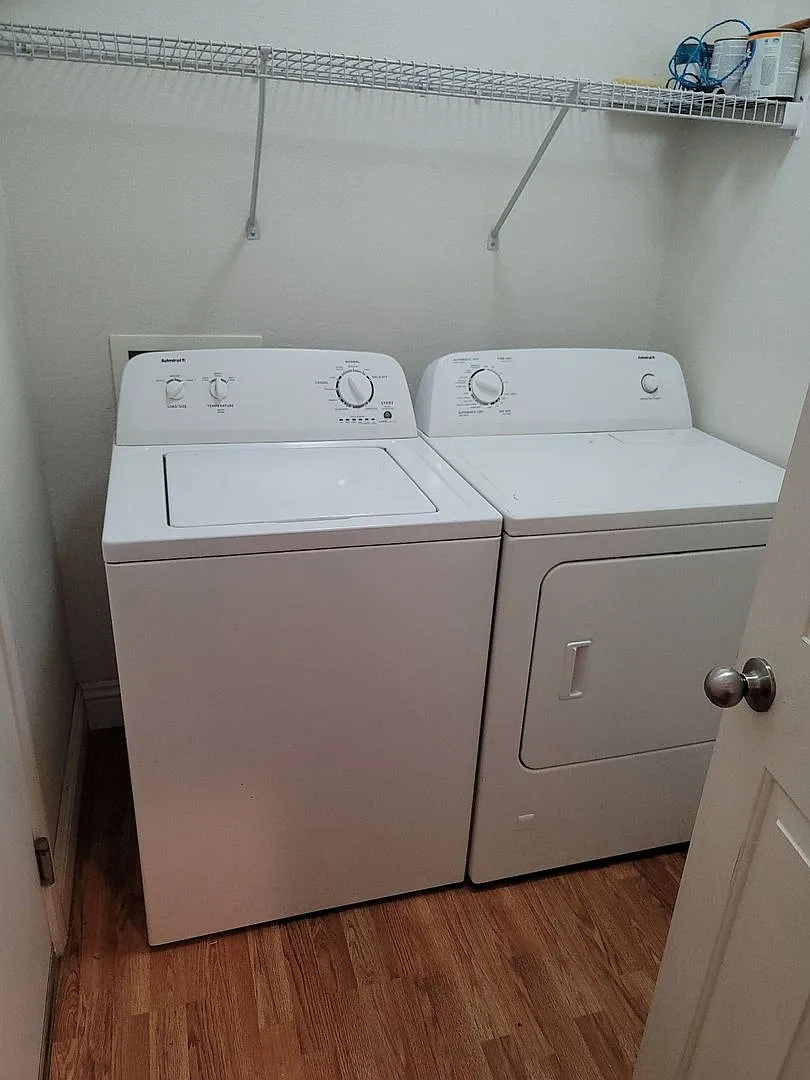 Amazing Home 3 Bedroom Available! — Photo 1