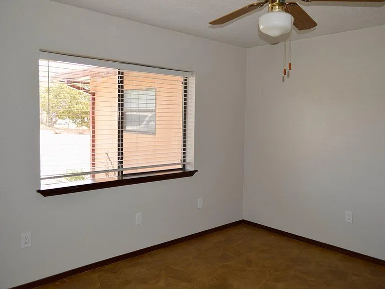 Office/Guest Room.