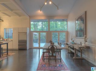 3656 Shamley Dr, Mountain Brook, AL 35223