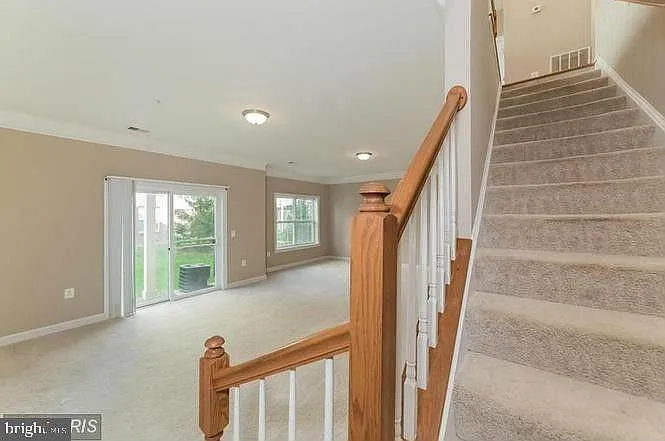 2462 Curie Ct — Photo 15