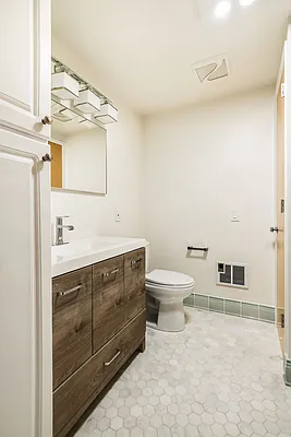 Rented by Compass | media 12