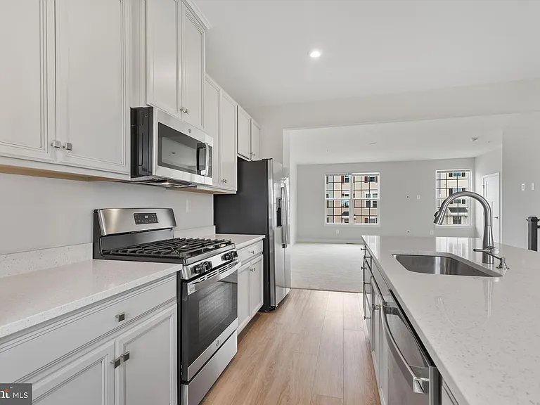 1505 Wilmer Park Ln — Photo 11
