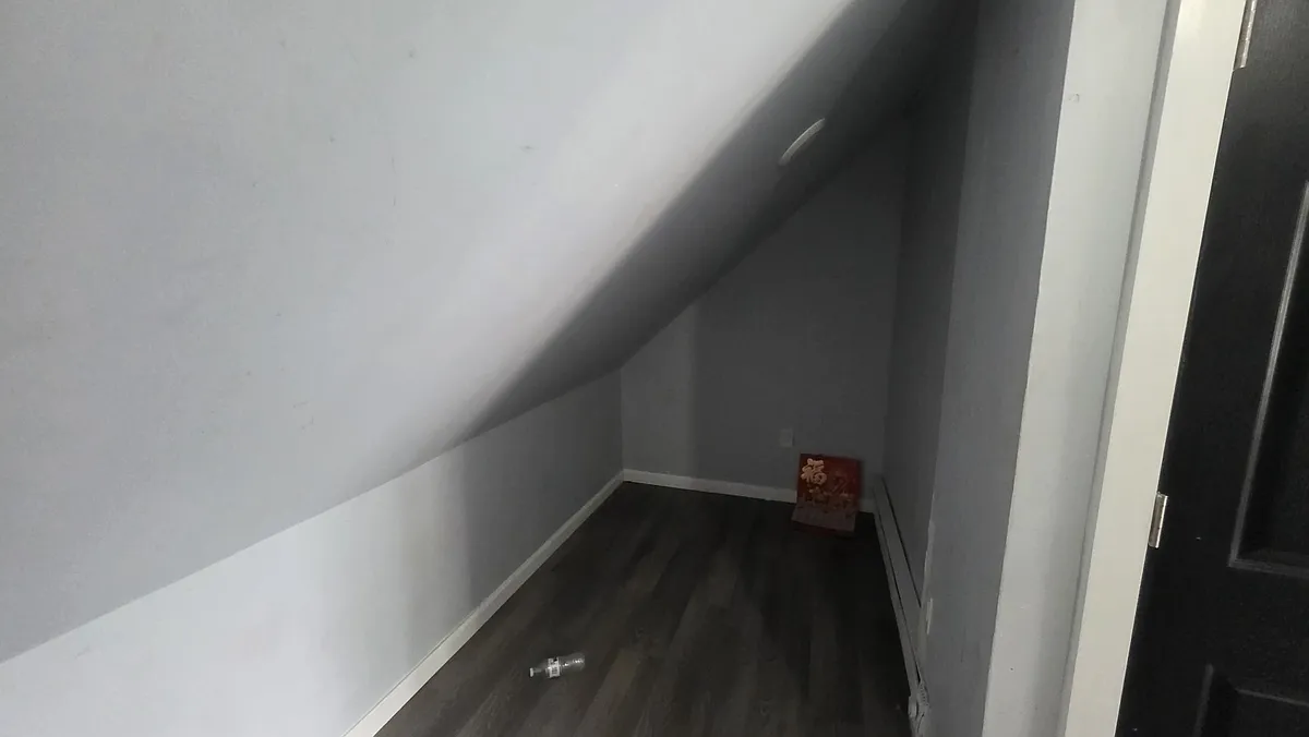 Building Photo - 270 Schley St #3