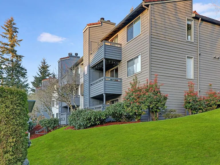 4208 236th St SW — Photo 22