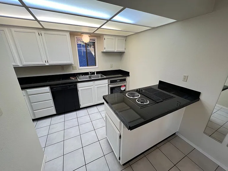 3566 Halifax Sq SE #13 — Photo 5