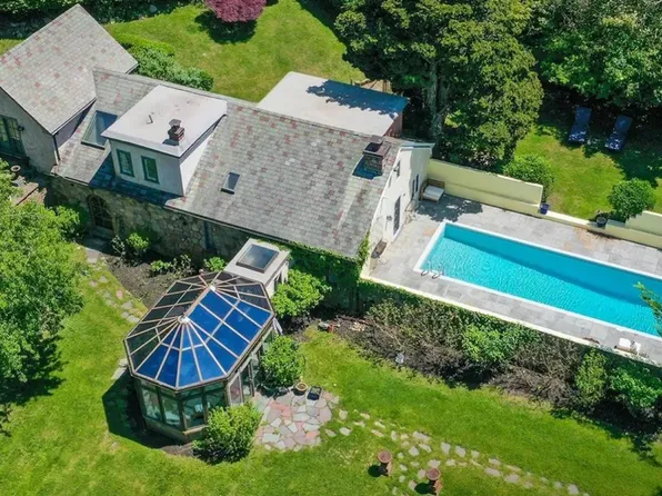 148 Fairview Ave, Montauk, NY 11954