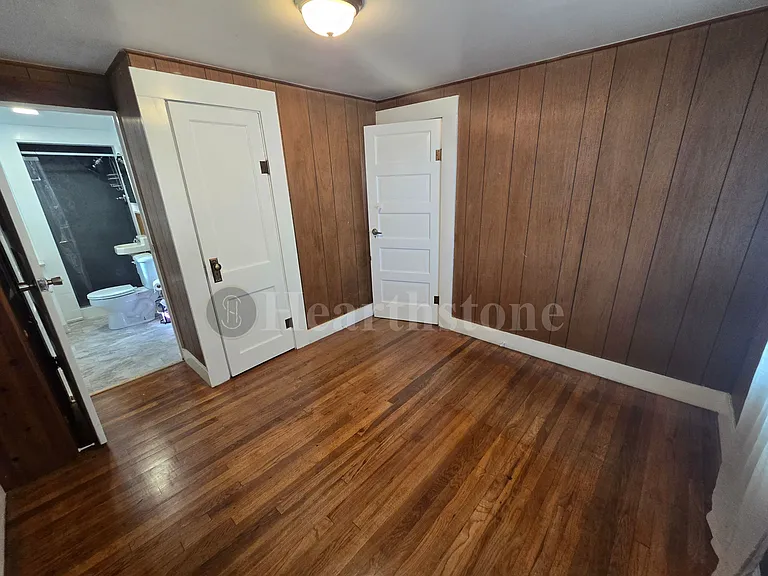 316 N Walnut St — Photo 10