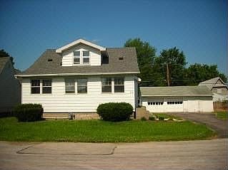 1st image of 212 Lester Ave
