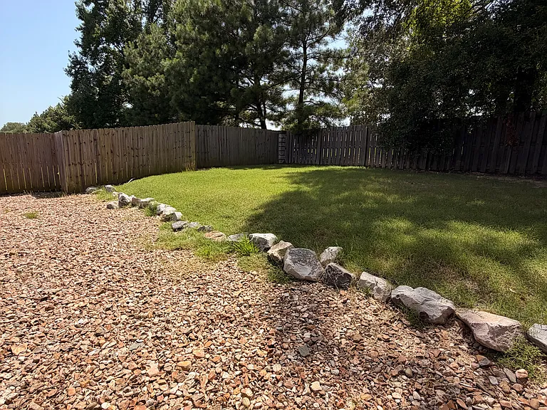 1119 Springhill Rd #A — Photo 11