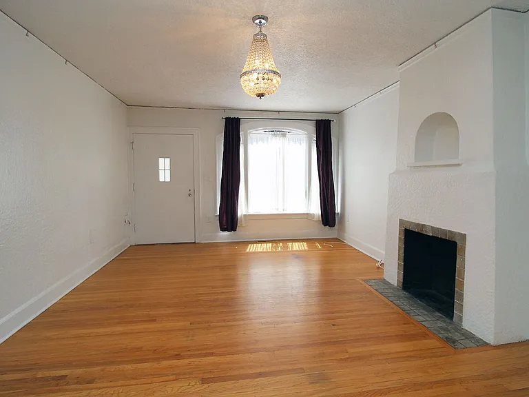 2905 SE Alder St — Photo 5