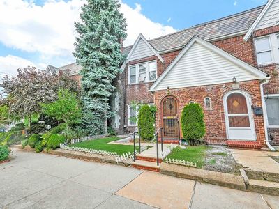222-05 Edmore Ave, Queens Village, NY, 11428
