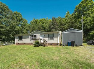 4355 Rolling Hill Dr, Tobaccoville, NC 27050