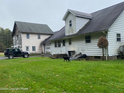 1067 Cottontail Rd, Long Pond, PA, 18334