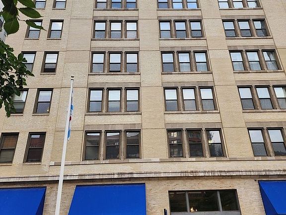 2nd image of 680 S Federal St APT 909
