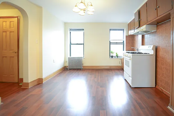 Rented by Greenpoint Properties | media 34