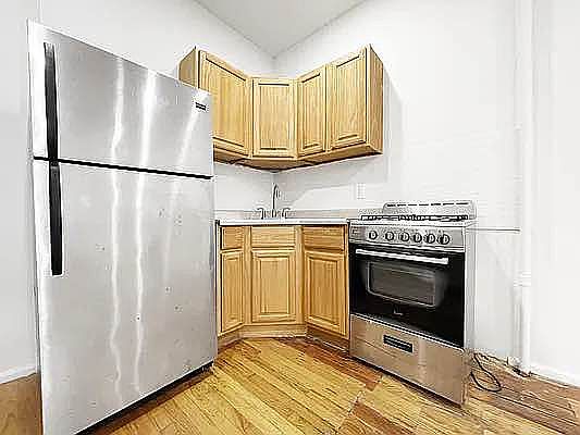 4th image of 178 Kingsland Ave APT 1R