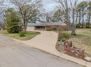 249 Keller Dr, Lebanon, MO 65536