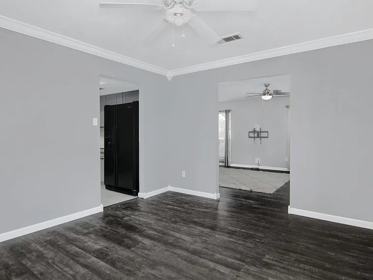 255 E Castle Harbour Dr — Photo 5
