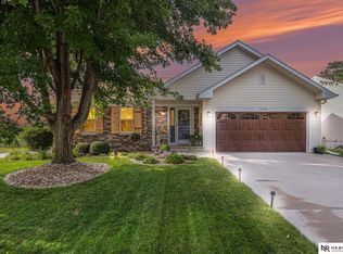 15703 T St, Omaha, NE 68135