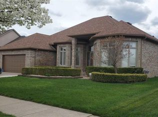 20934 Addison Dr, Macomb, MI 48044