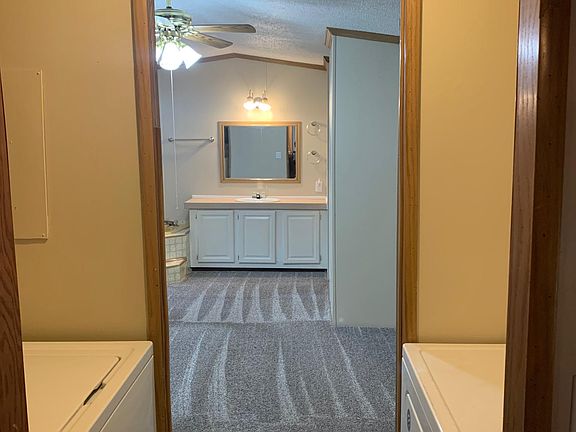 3rd image of 129 N 725 W